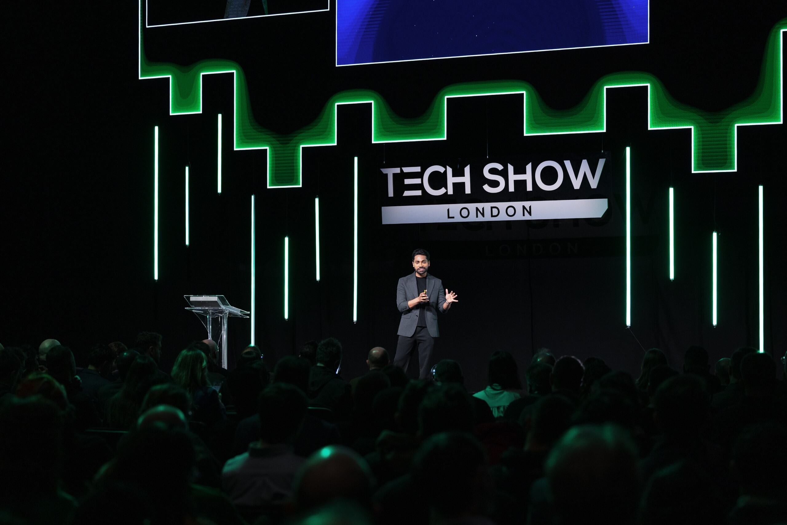 Speaking event photo