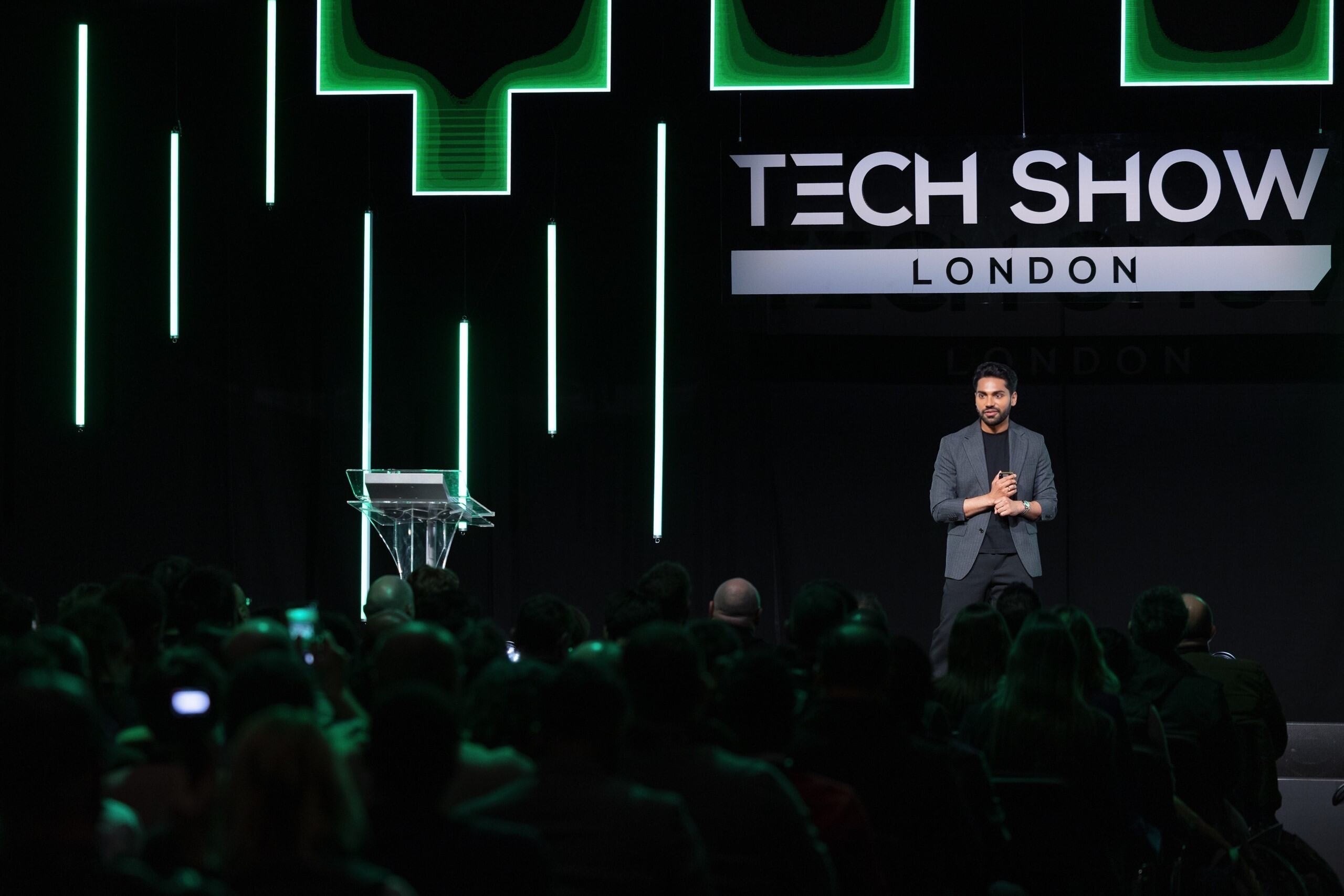 Speaking event photo